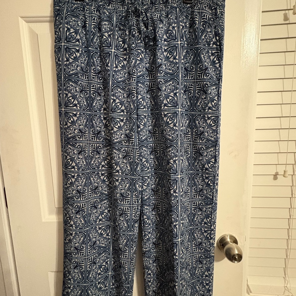 Coldwater Creek Navy and White Patterned Garment,‎ size PL